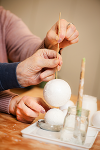 Aktivierungsfachperson Basteln